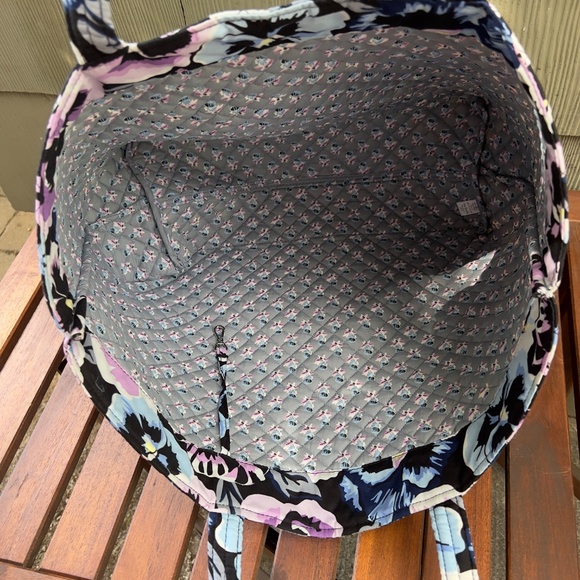 VERA BRADLEY GRAND TOTE PLUM PANSIES X LARGE - Picture 2 of 8